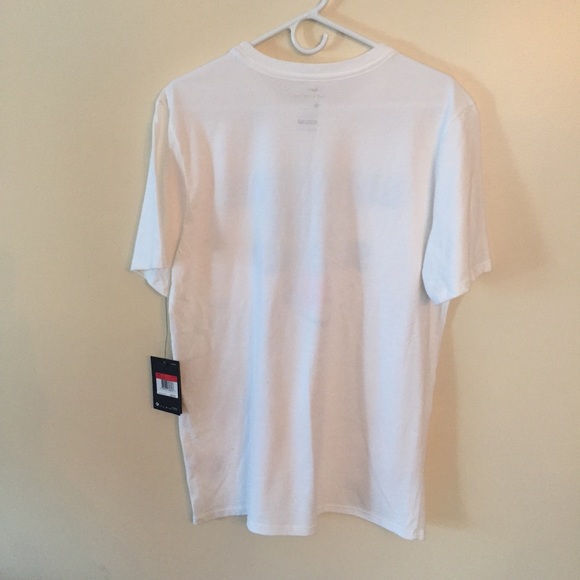 ❌SOLD❌ Nike Men’s Dry Graphic T-Shirt - Picture 4 of 6